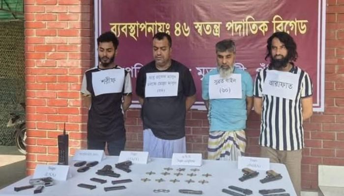 সেনাবাহিনীর অভিযানে শীর্ষ সন্ত্রাসী সুব্রত বাইন ও মোল্লা মাসুদসহ গ্রেপ্তার ৪