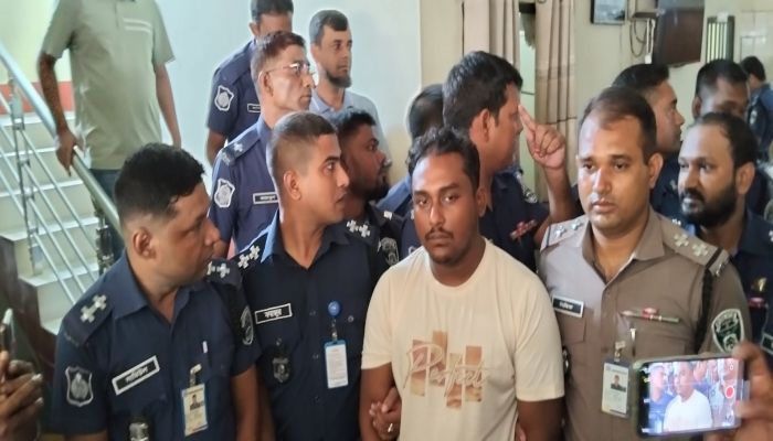 জামালপুরে ইশরাত হত্যার প্রধান আসামী গ্রেফতার